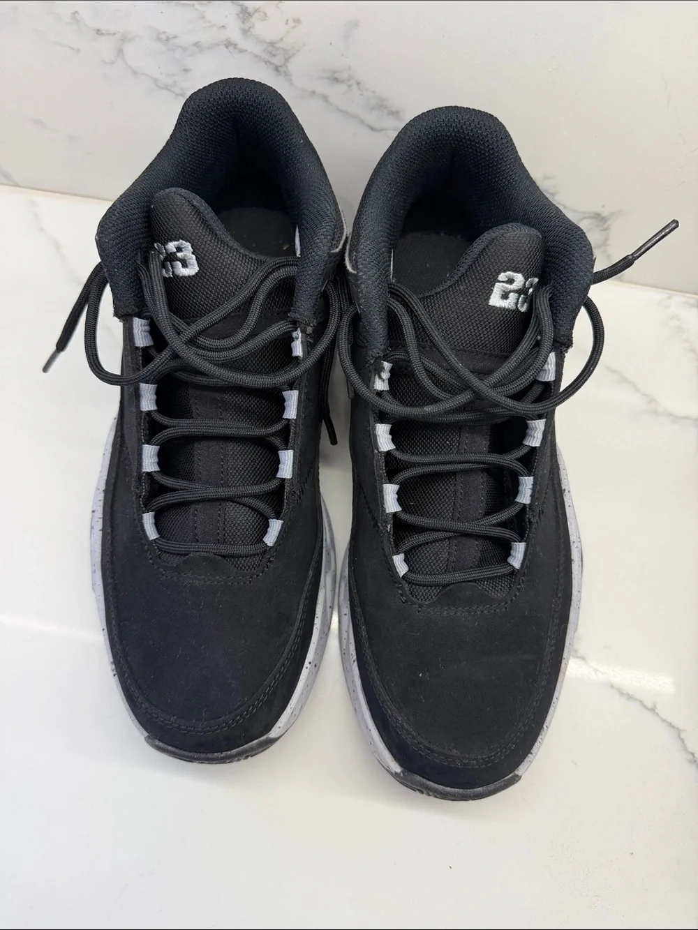 Jordan sleek mid